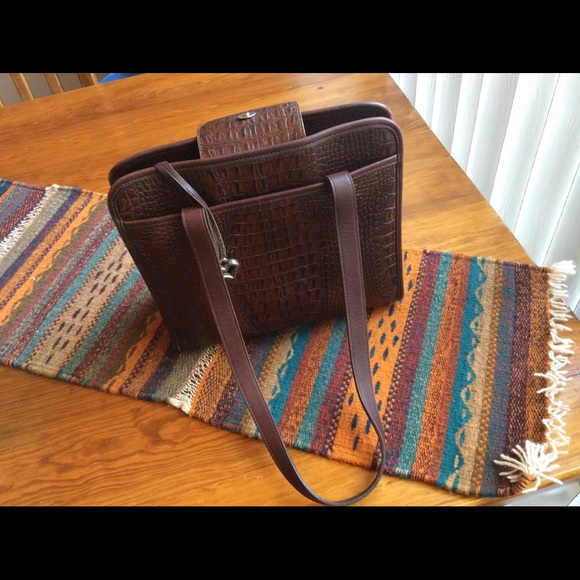 Brighton Brown Croc Embossed Leather Very Roomy - Picture 1 of 6